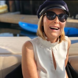 Meet your Posher, Juliet